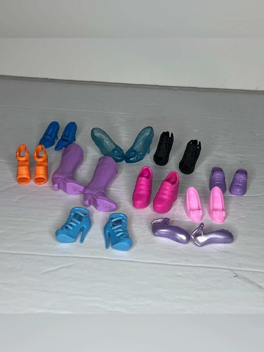 Barbie Fashion Doll Shoes & Boots Lot of 10 Pairs Multicolor Plastic Accessories
